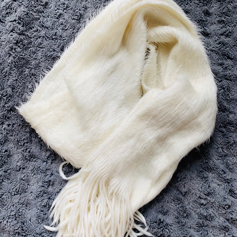 Cream faux fur with fringe scarf